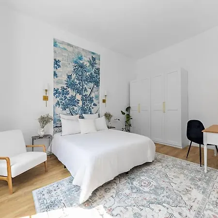 Cosy Rive Droite Apartment *